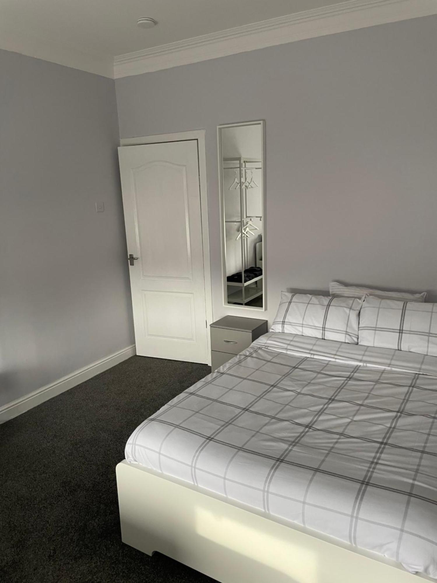 Bellshill , Belvidere Central Upper Apartment 外观 照片